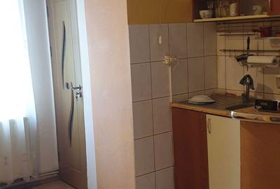 Apartament cu 3 camere decomandat în Central - 3