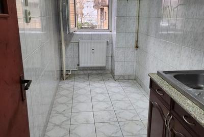 Garsonieră decomandată în Vitan Mall - 9