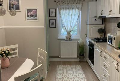 Apartament cu 4 camere decomandat în Central - 4