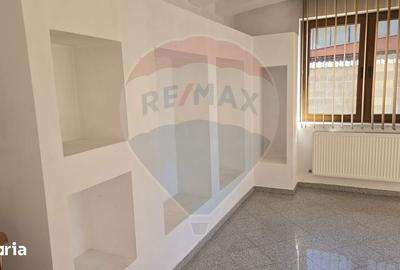 Spațiu comercial, de 50 mp, în Central