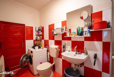 Casă cu 3 camere cu Teren 1450 Mp în Central - 5