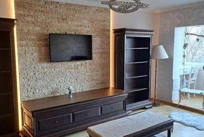 Apartament cu 3 camere decomandat, mobilat în Baba-Dochia