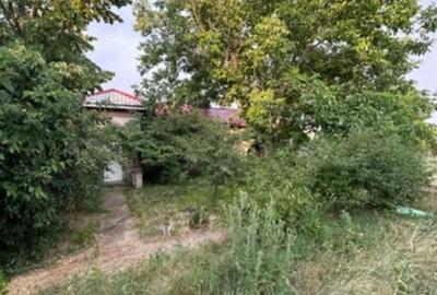 Casă cu 5 camere cu Teren 2000 Mp în Radomirești - 2