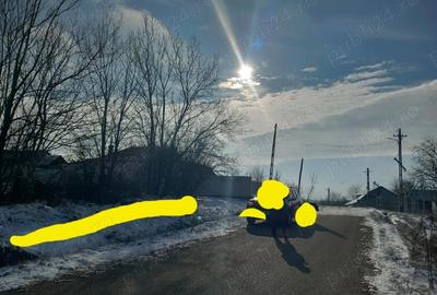 Teren de 2400 mp, în Oporelu - 1