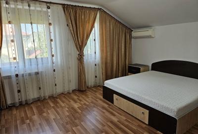 Casă cu 4 camere în Central - 1