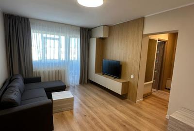 Apartament cu 2 camere semidecomandat, mobilat în Tomis III
