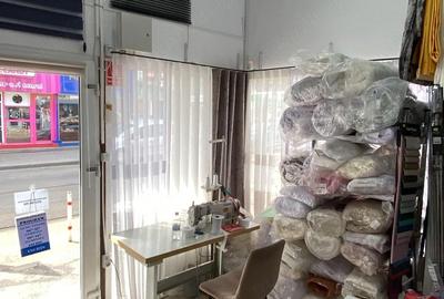 Spațiu comercial, de 28 mp, în Central - 3