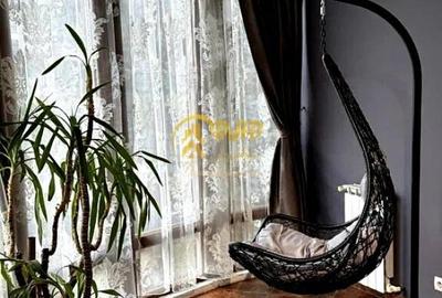 Casă cu 3 camere cu Teren 300 Mp în Bucium