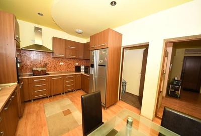 Vila spatioasa, constructie solida, zona micro 17 - Galati - 13