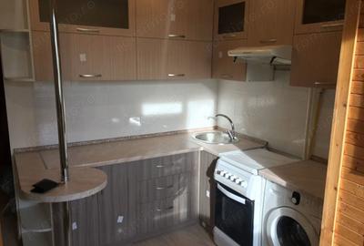 Garsonieră în Apărătorii Patriei