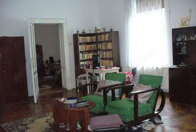 Apartament la casa zona centrala - 1