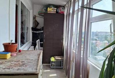 Apartament cu 2 camere decomandat în Micro 5 - 6