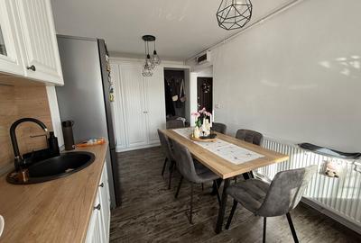 Apartament cu 3 camere semidecomandat în Central - 4