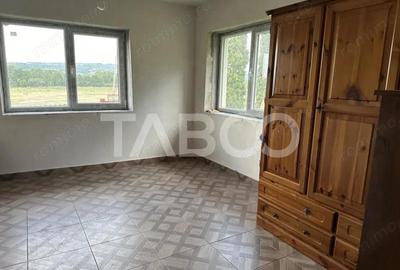 Casa 3 camere 5335 teren liber garaj si anexe in Sinca Veche - 8