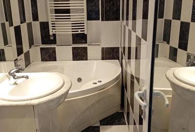Apartament cu 2 camere decomandat în Decebal