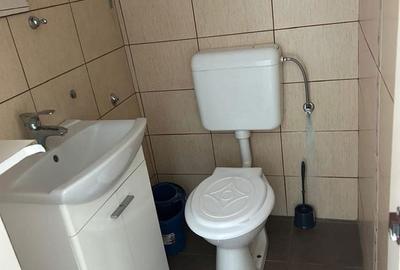 Spațiu comercial, de 44 mp, în Central - 4