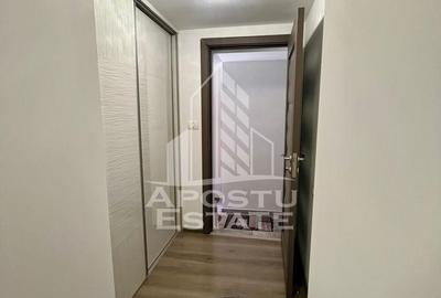 Doua apartamente la curte comuna,zona Traian - 13