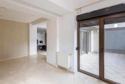 Apartament cu 4 camere în Băneasa - 11