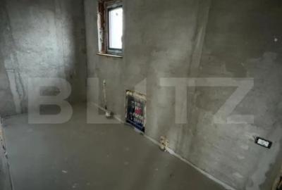 Casă cu 4 camere cu Teren 300 Mp în Central