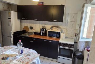 Apartament cu 3 camere decomandat în Micro 16 - 14