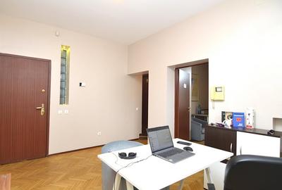 Apartament cu 3 camere semidecomandat, mobilat în Unirii - 17