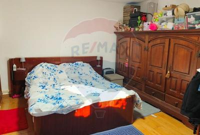 Casă cu 4 camere cu Teren 3495 Mp în Nord-Est - 12