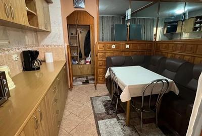 Apartament cu 2 camere în CET - 1