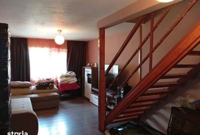 Casă cu 5 camere cu Teren 885 Mp în Ghioroc - 3