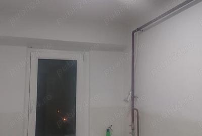 Apartament cu 2 camere semidecomandat în Micro 38