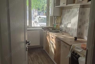 Inchiriez apartament