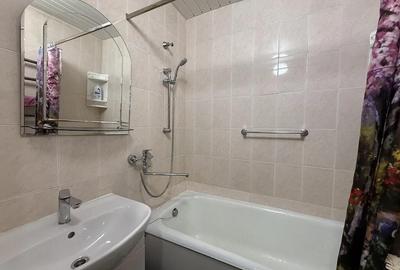 Apartament cu 2 camere decomandat în Spitalul Județean