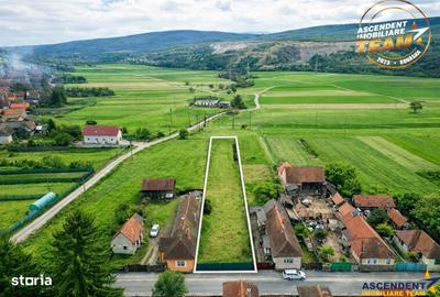 Teren de 1307 mp, în Micfalău - 1