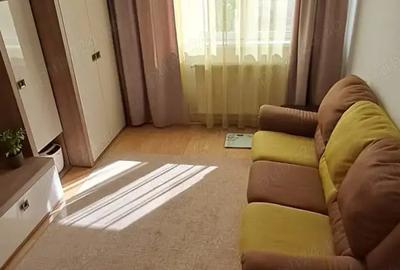 Vand apartament cu doua camere , zona linistita cu loc de parcare . - 2