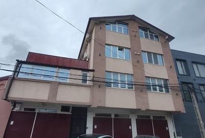 PENSIUNE - TROCADERO - 1