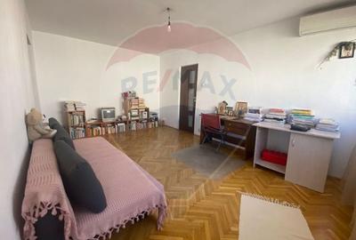 Vanzare apartament cu 2 camere in zona Obor