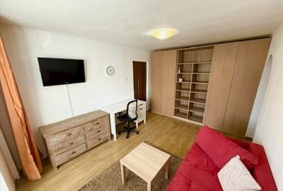 Inchiriez Apartament 2 Camere, metrou Lujerului, parcare si centrala - 2