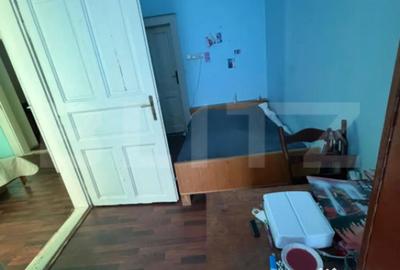 Apartament cu 3 camere semidecomandat în Traian - 18