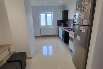 Apartament cu 3 camere în Micro 3 - 4