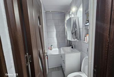 Vând apartament 2 camere - 4