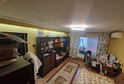 SPATIOS! 3 camere confort 1 Decomandat, 2 balcoane, 2 bai, O - 4