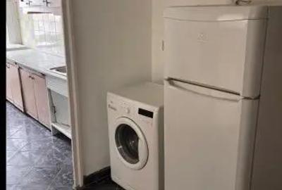 Garsonieră decomandată în Vitan