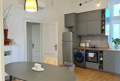 Apartament cu 3 camere semidecomandat în Central - 10