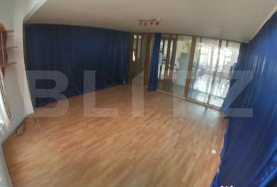 Spațiu comercial, de 32 mp, în Central - 6