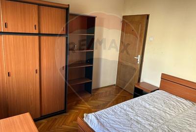 Apartament cu 3 camere decomandate de inchiriat pe Calea Floresti - 3