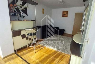 Apartament cu 3 camere semidecomandat în Șagului