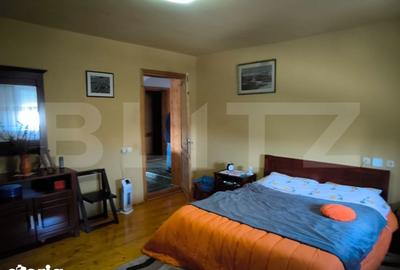 Casă cu 7 camere semidecomandat cu Teren 1430 Mp în Podari - 5