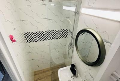 Garsonieră decomandată în Titan - 4