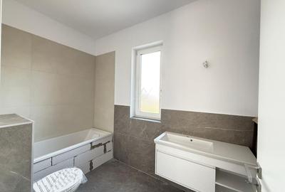 Duplex cu 4 camere cu Canalizare în Braytim - 14