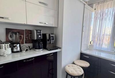 Apartament cu 4 camere decomandat, mobilat în Tomis Nord - 11