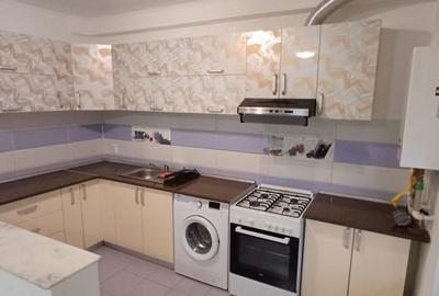 Apartament cu 2 camere decomandat în Est